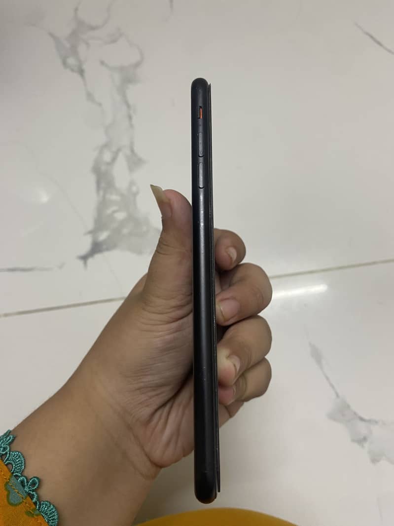 Apple iPhone 7 Plus 2