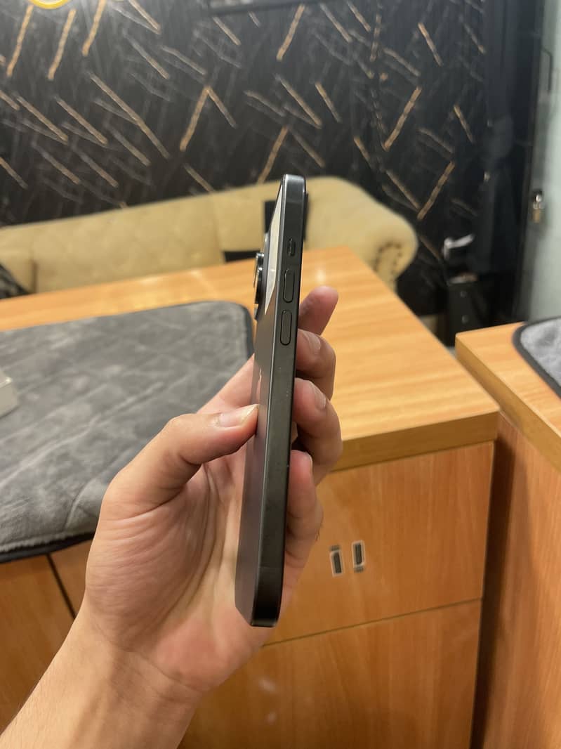 Apple iPhone 15 1