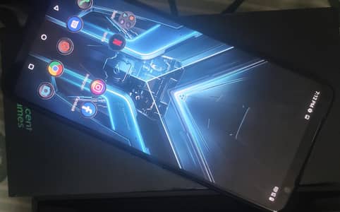 Asus ROG  3 (12+12 / 256)