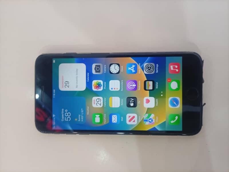 Apple iPhone 8 Plus 0