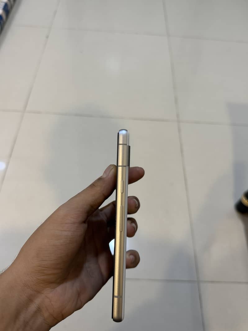 Google Pixel 7a 6