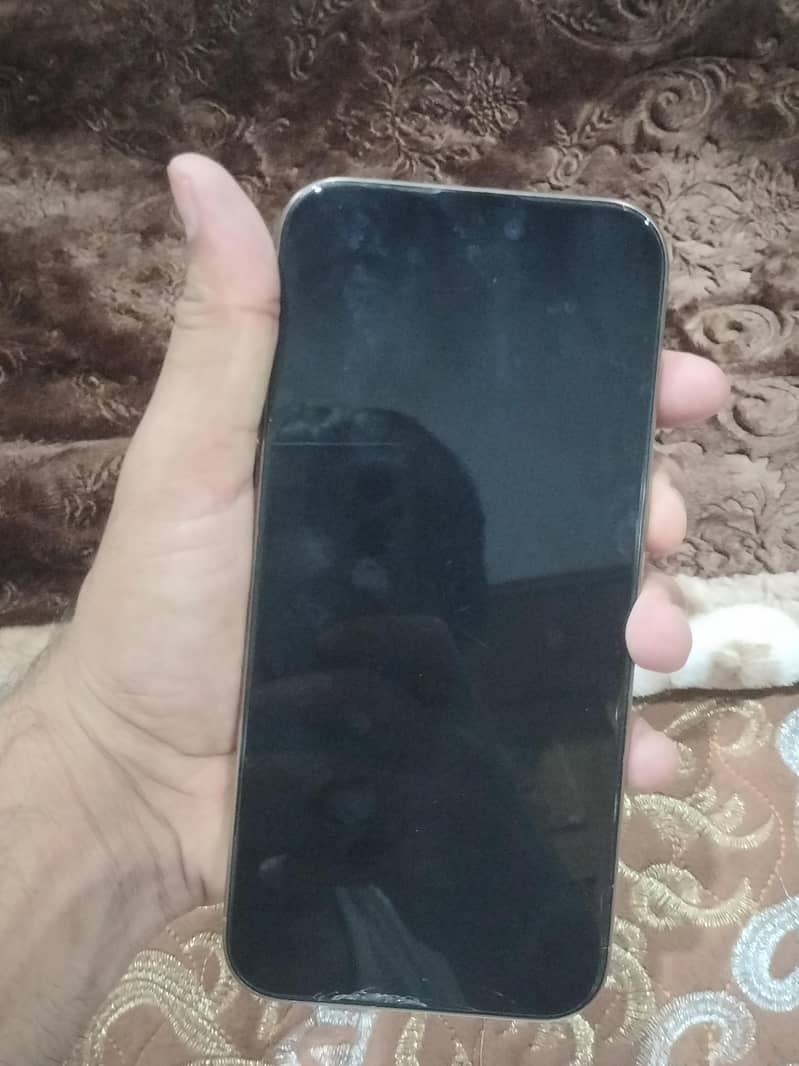 Apple iPhone 16 Pro Max 7