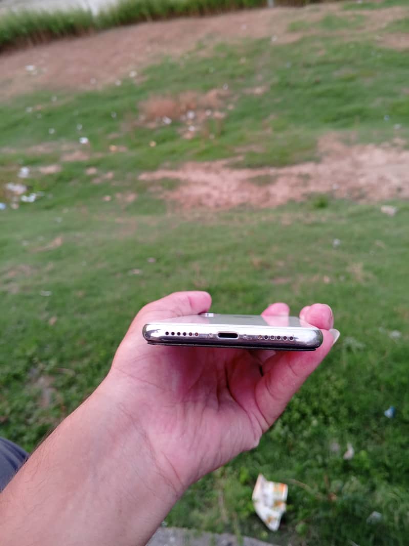 Apple iPhone X 1
