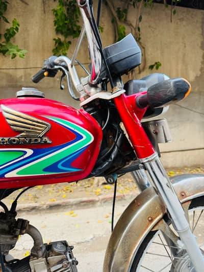 HONDA CD 70 2018 model