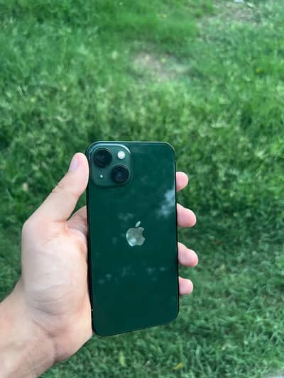 Apple iPhone 13 10/10 mint condition 100% battery health