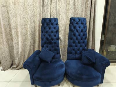 almost new sofa chairs