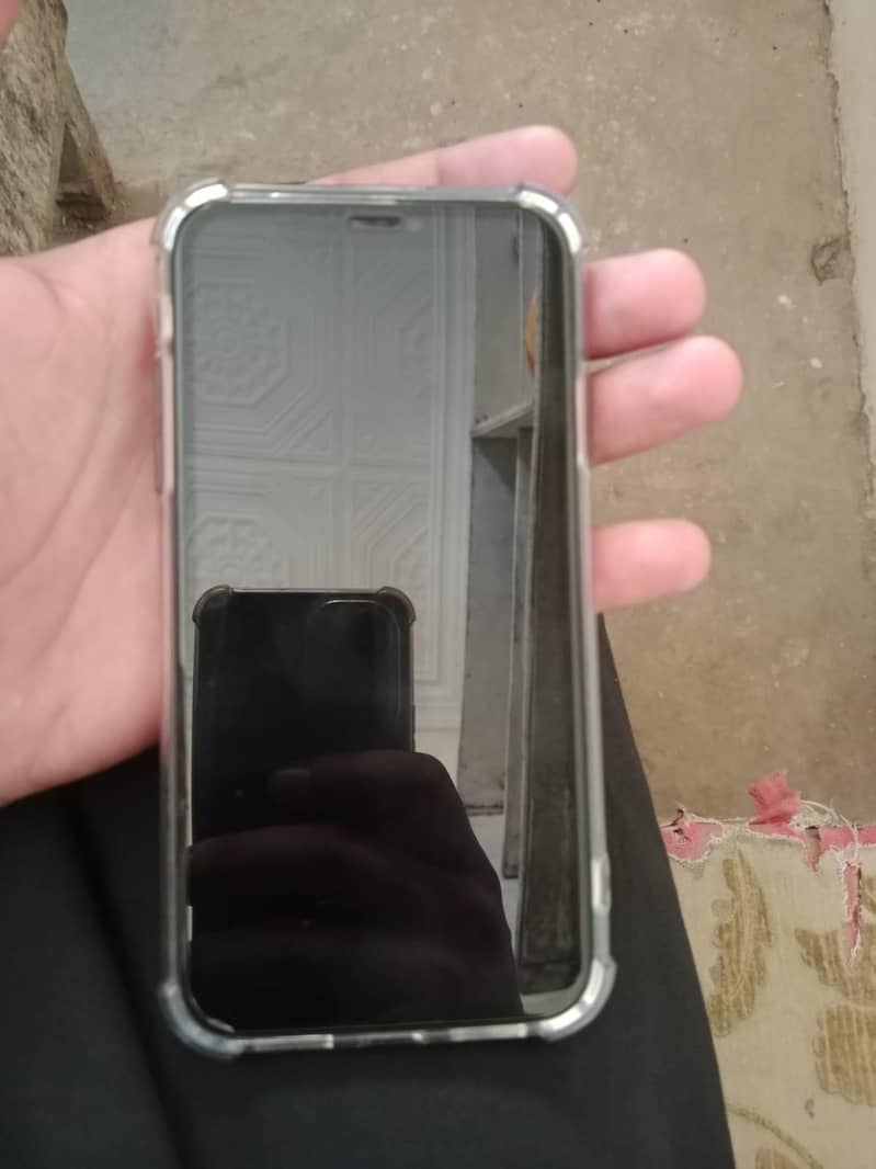 Apple iPhone 11 1