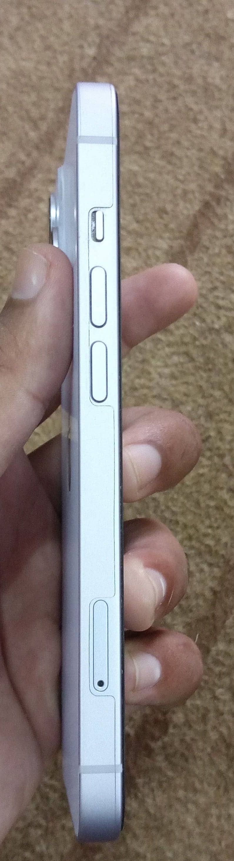 Apple iPhone 14 3