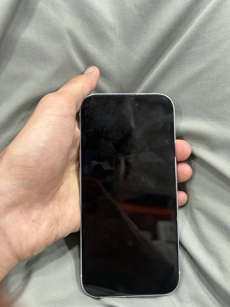 Apple iPhone 15 2
