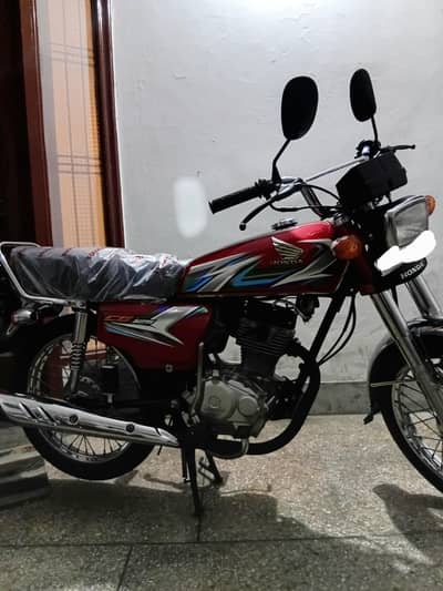 Honda CG 125 | Model 2023 | 8000 KM Use | Only Calls | Honda CG 125