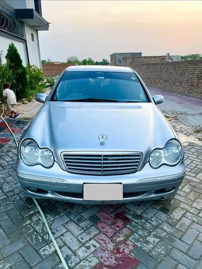Mercedes C Class 2011