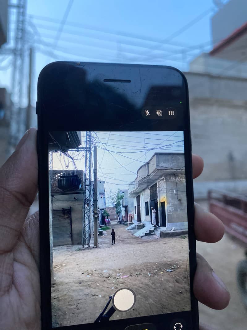 Apple iPhone SE 6