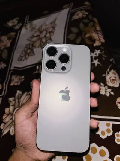 Apple iPhone 15 Pro