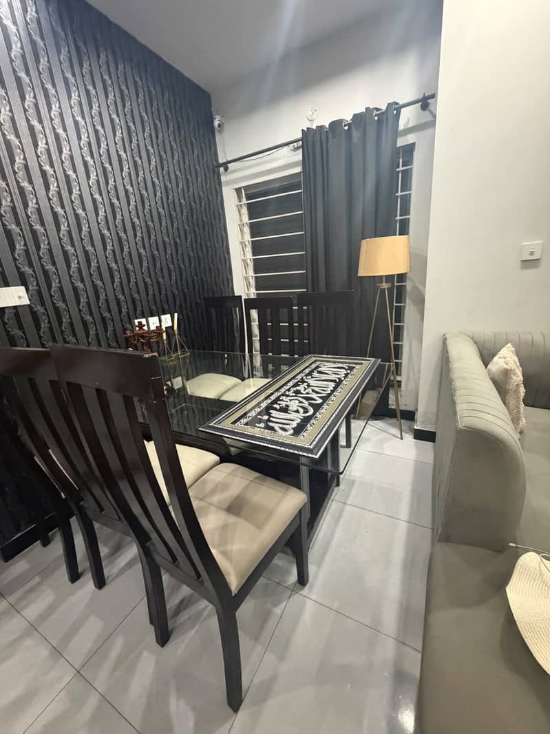 6 person dining table 1