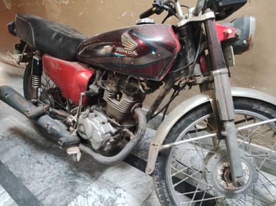 Honda 125  2015 modal bike