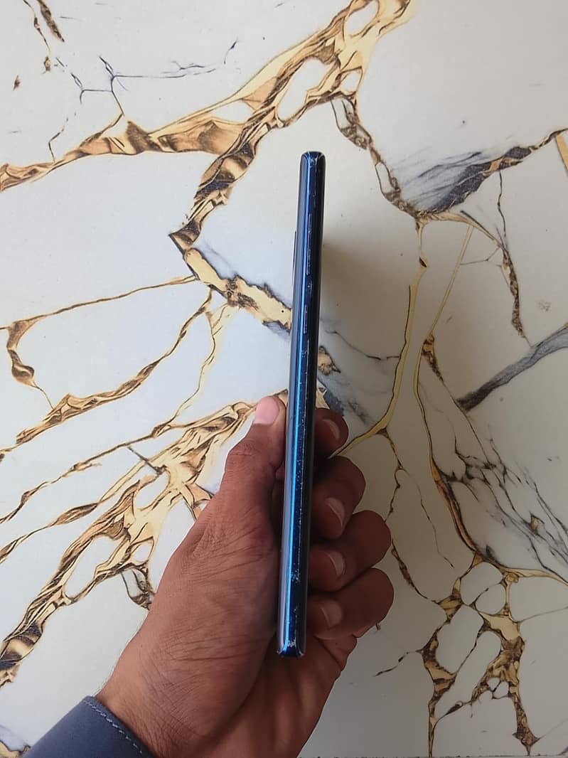 Samsung Mobile Note 9 1