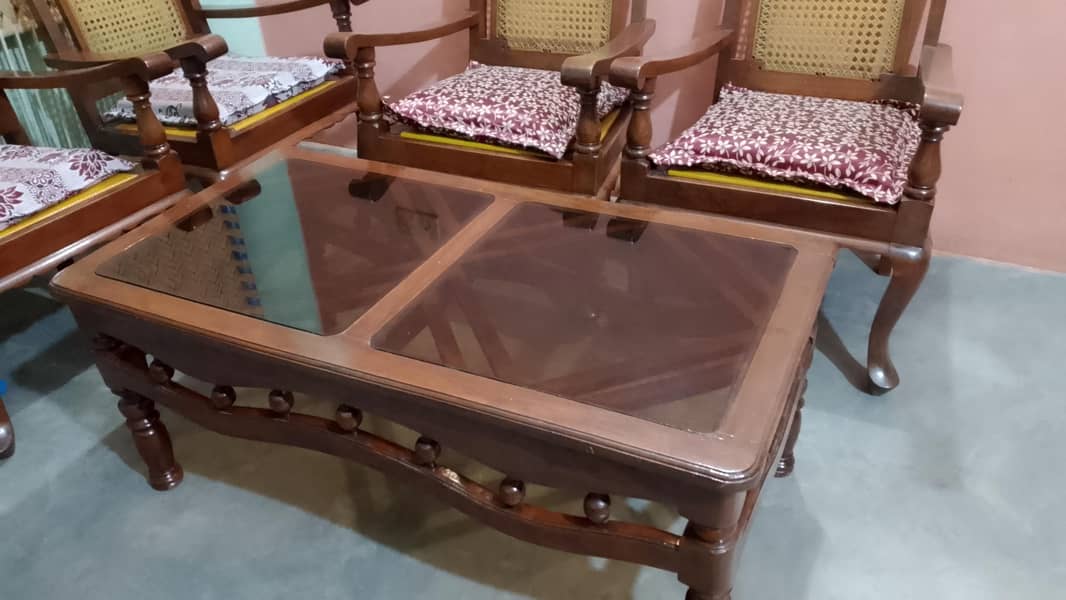 solid wodden- 4 chairs- Table mirror deisghn- oil polish 1