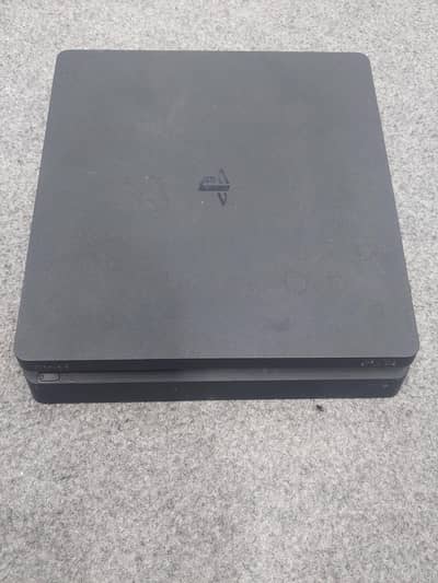 ps4 for sale good condition cds also available for ps4