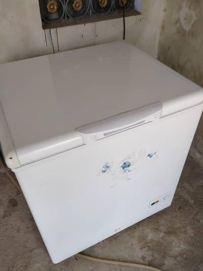 Smal size freezer