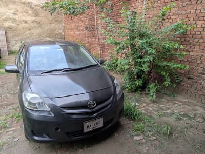 Toyota Belta 2005