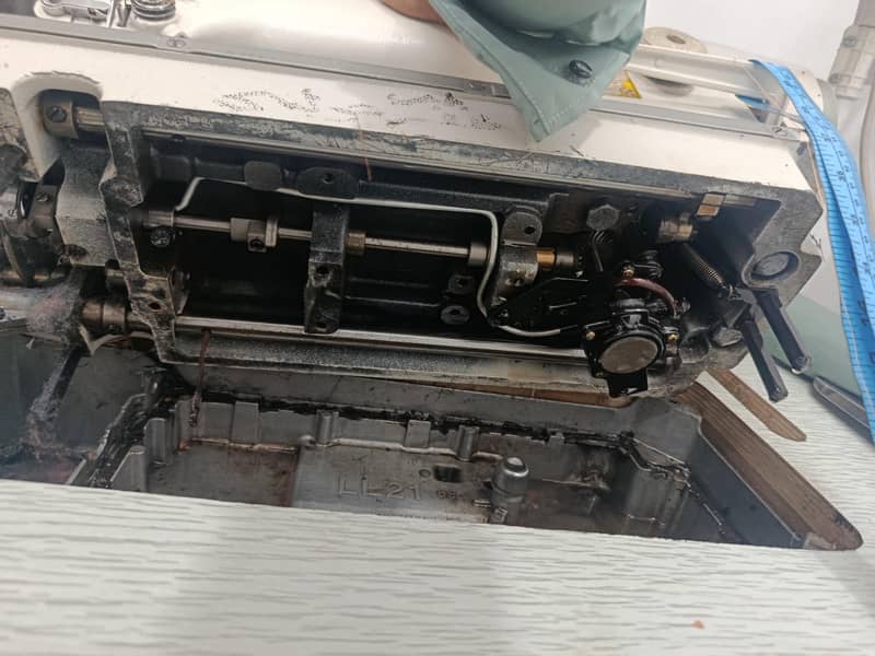 Auto sewing Machine 3