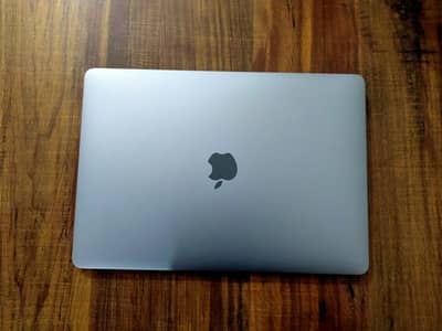 MacBook Air M1 2020 | 8GB RAM | 512GB SSD | 13" | Box & Charger