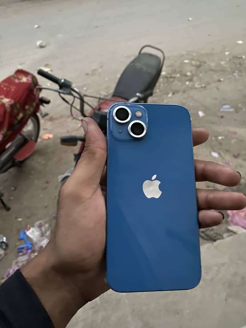 Apple iPhone 13 3