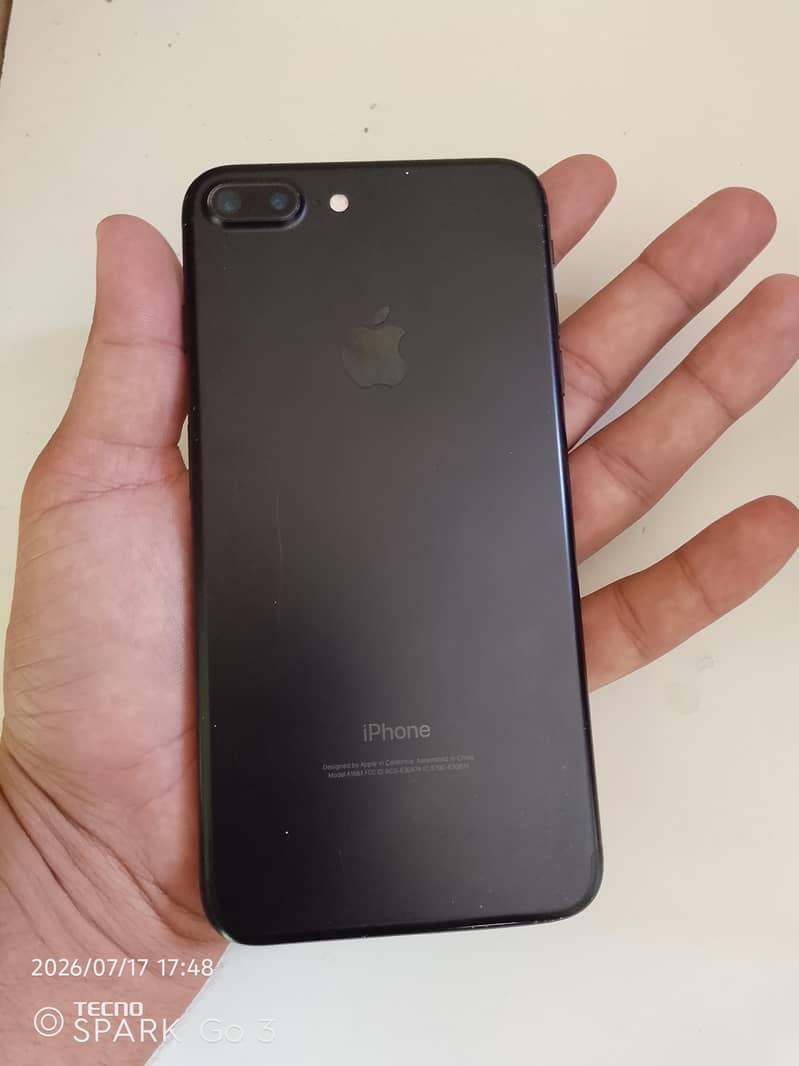 Apple iPhone 7 Plus 2