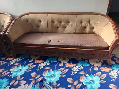5 siter sofa set urgent sale