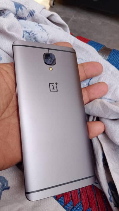 One Plus 3T official pta provedl 10/10 condition good battery timing