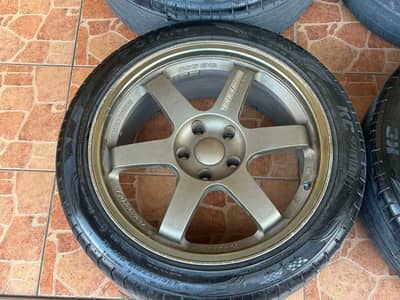 Te37 with tyres and alloy rims 18”