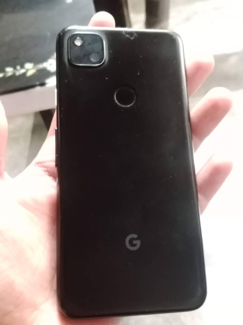 Google Pixel 4a 10/9 condition,,6/128,, patch 3