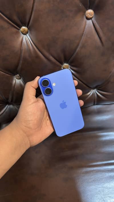 Apple iPhone 16
