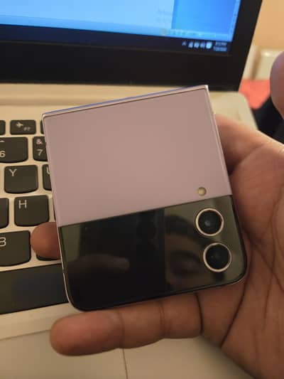 Samsung Mobile Z Flip 4