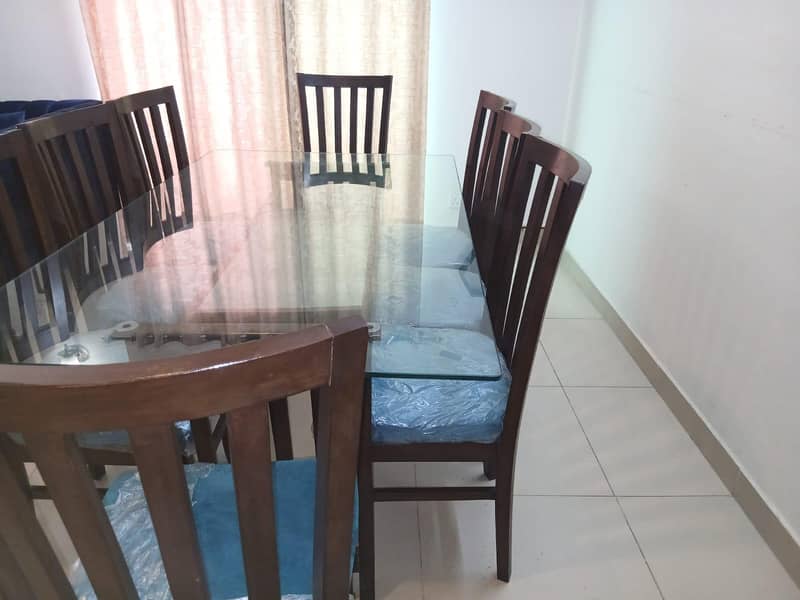 dining tabble 8 sitter 0