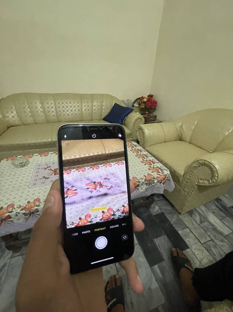 Apple iPhone X 5