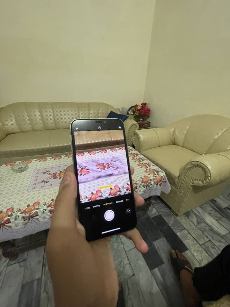 Apple iPhone X 6