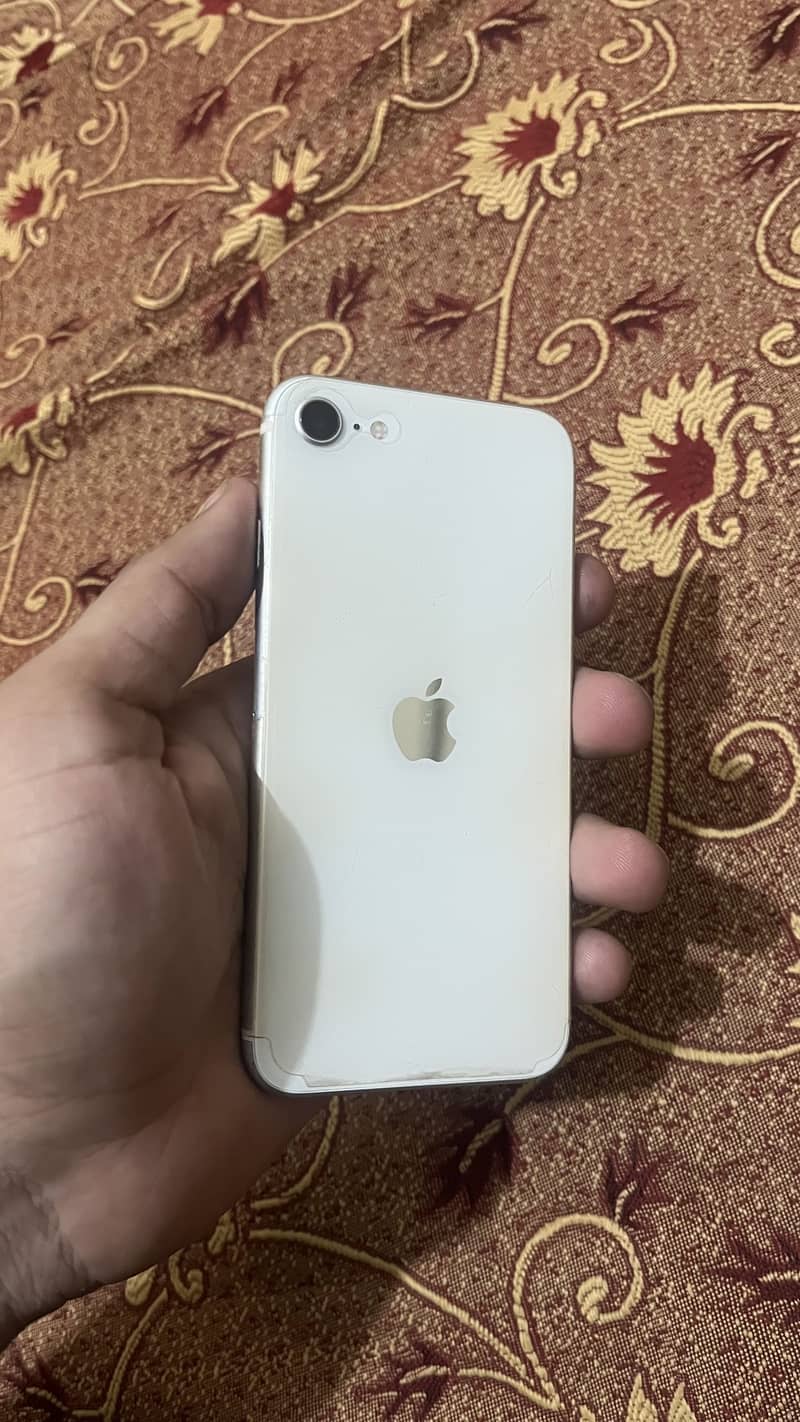 Apple iPhone SE 3