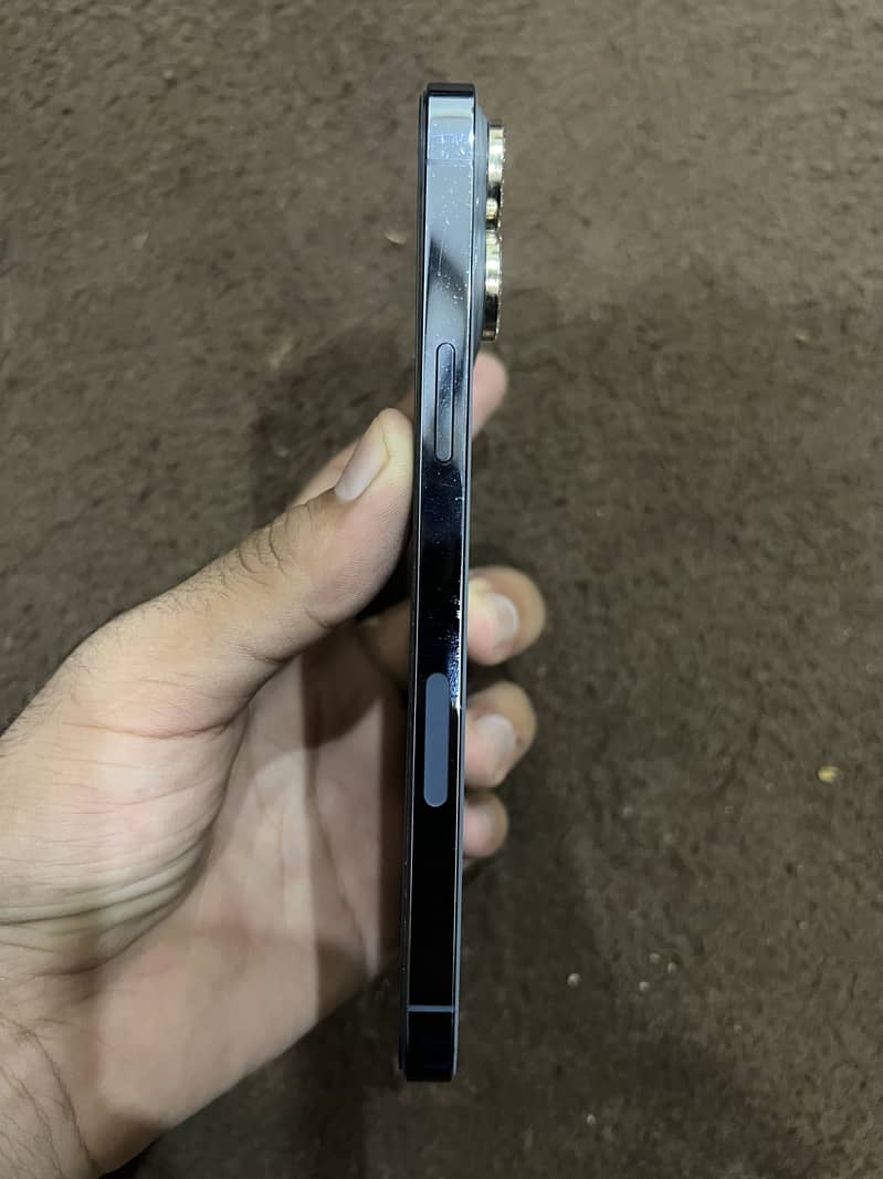 Apple iPhone 13 Pro Max 5