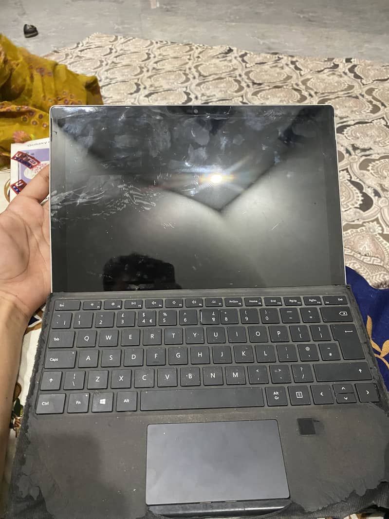 Microsoft Surface Pro 6 0