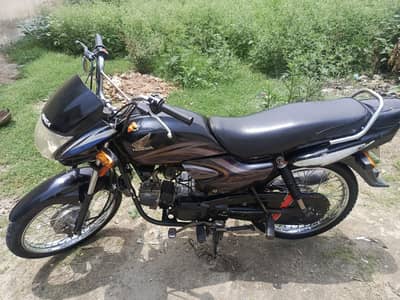 Honda Pridor 2016 Model - Good Condition
