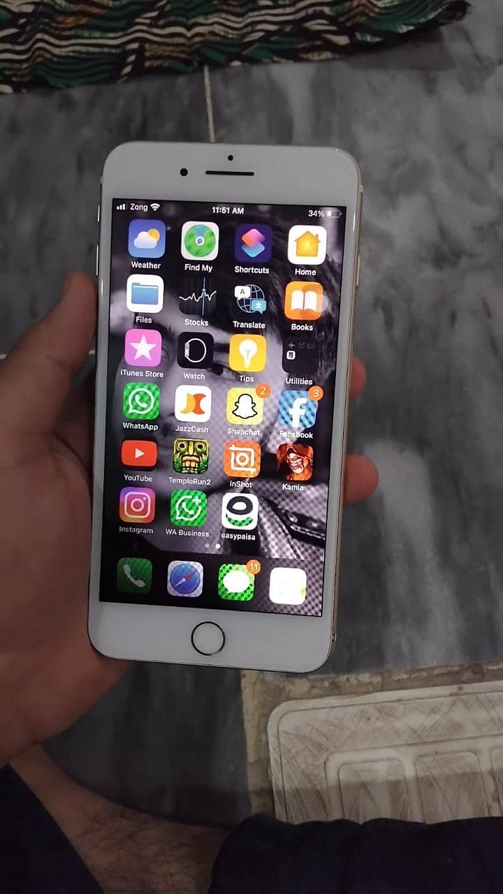Apple iPhone 7 Plus 2