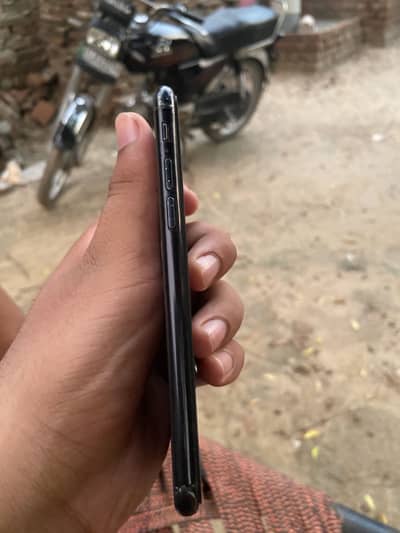 Iphone se color black
