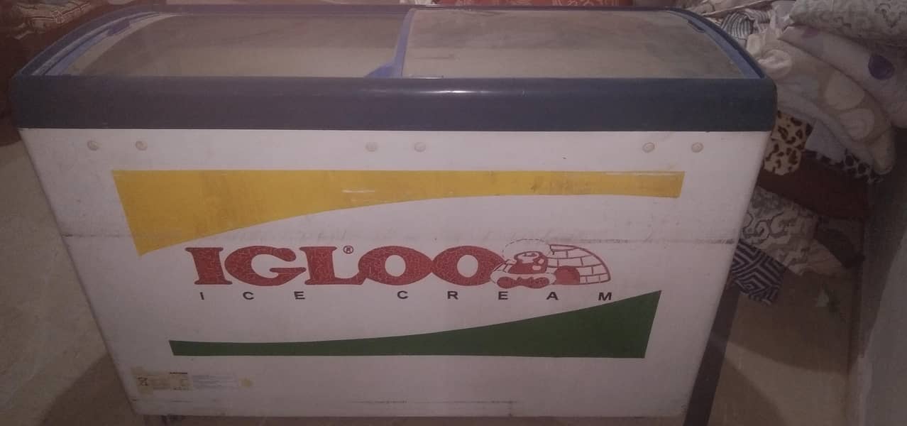refrigerator 0