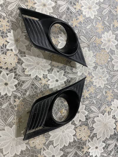 Lexus ct200h 2014-2018 genuine fog lamp cover