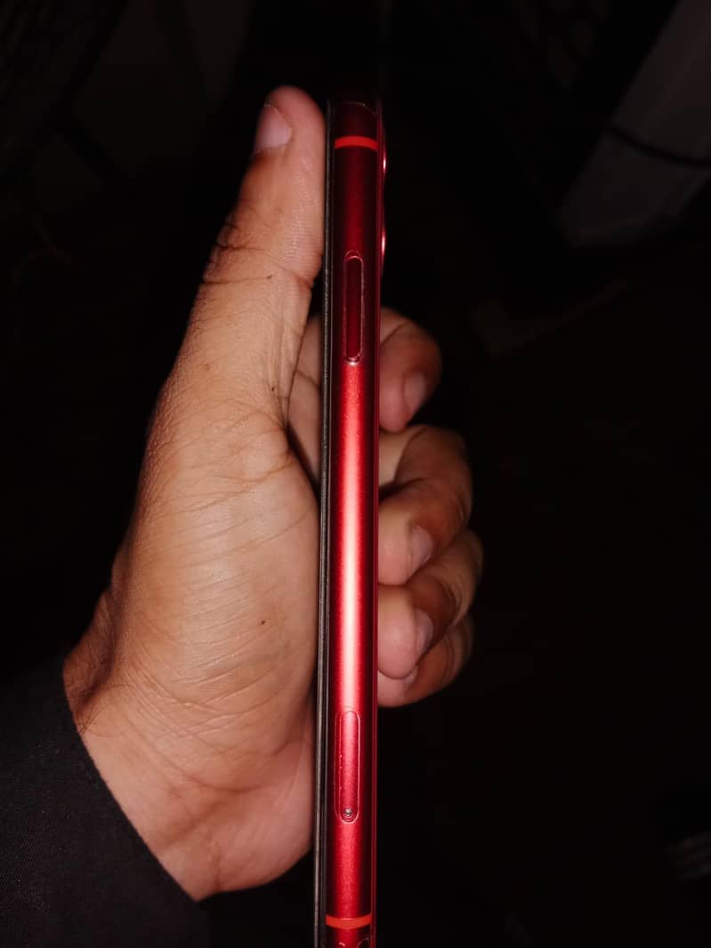 Apple iPhone 11 3