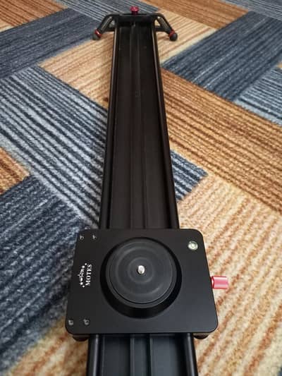 Follow Camra Slider 4Feet With Complete Box In Good Condition