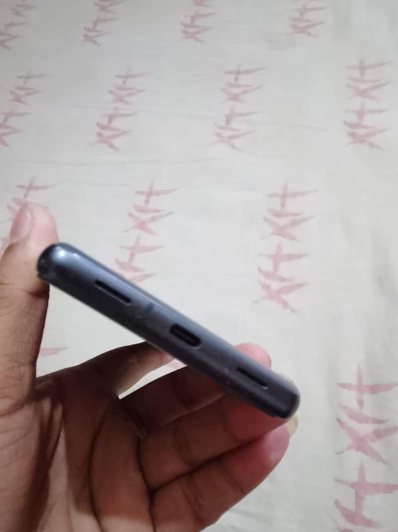 Google pixel 7a 4