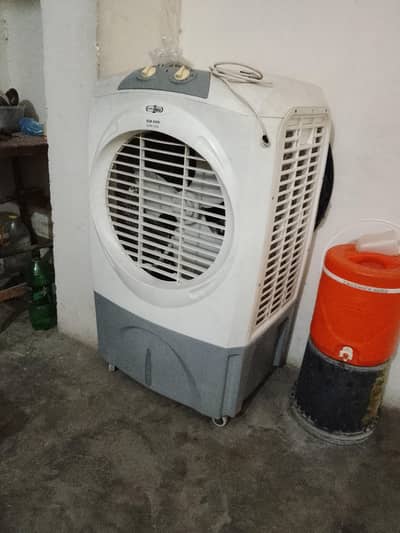 neat and clean air cooler