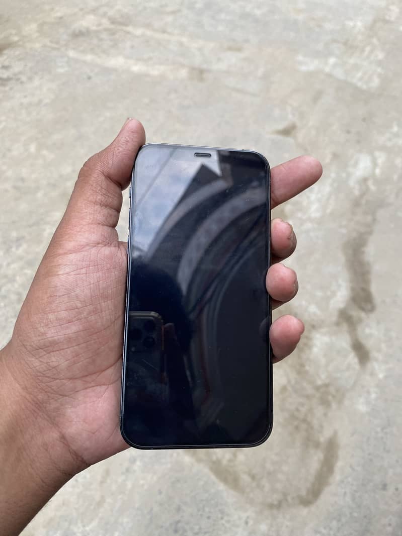 Apple iPhone 12 Pro 1